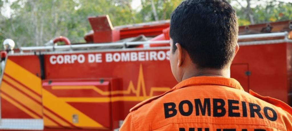 Concursos Bombeiros 2026 oferecem mais de 600 vagas com salários que chegam a R$ 13,8 mil